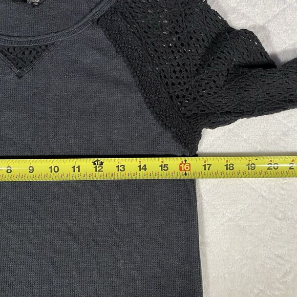 Lucky Brand Thermal Waffle Knit Crochet Lace Raglan Sleeves Sun Washed Gray Sz M - Picture 4 of 6